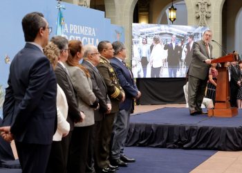 El presidente Bernardo Arévalo, durante la conferencia de prensa en la que confirmó a su gabinete para el segundo año de gobierno.