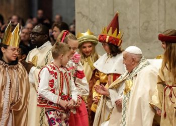 El papa Francisco en la solemnidad de María Madre de Dios, este 1 de enero de 20025. / Foto: EFE.