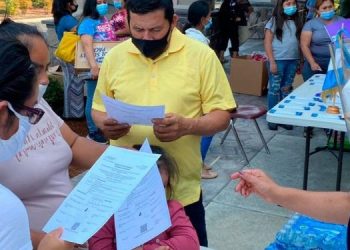 Gobierno pide a migrantes en Estados Unidos mantenerse informados y acudir a consulados ante riesgo de deportación. / Foto: Minex.