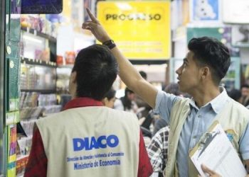 Jornada de inspección de la Diaco para verificación de precios. / Foto: Diaco.