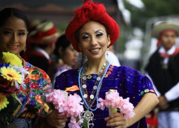 Certamen buscar que las mujeres artistas rindan homenaje a otras mujeres atistas.