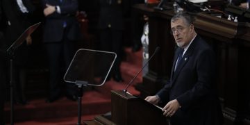 El presidente Bernardo Arévalo anuncia Plan Retorno al Hogar, para recibir a connacionales que regresen del extranjero.