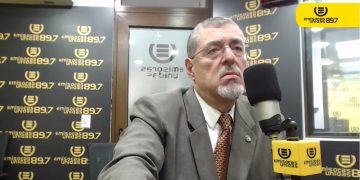 Presidente en entrevista en Emisoras Unidas.