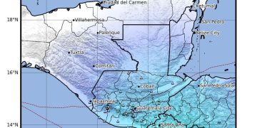 El epicentro del temblor de 6.3 grados se registró en aguas del océano Pacífico, frente a las costas de El Salvador.