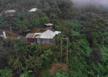Vecinos de Santa Eulalia, Huehuetenango, ya cuentan con electricidad. / Foto: INDE.