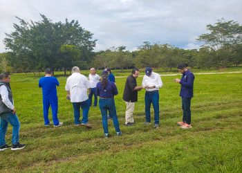Evalúan posibles terrenos para la construcción del nuevo Hospital Regional de Petén