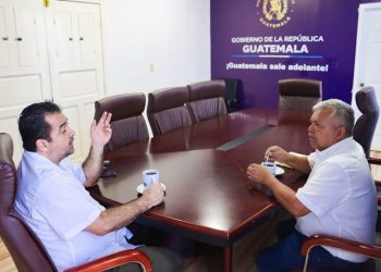 Unen esfuerzos para atender necesidades comunitarias en San Luis, Petén