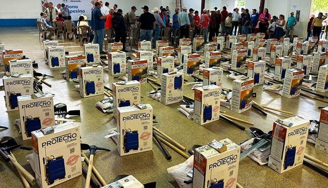 Bono Campesino llega a familias de San Antonio La Paz y Sansare, El Progreso