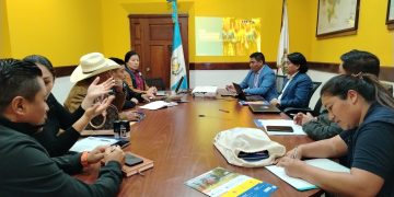 Presentan iniciativa Buen Vivir a alcaldes de Quiché