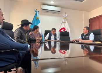 Reunión para priorizar acciones de infraestructura vial en Alta Verapaz