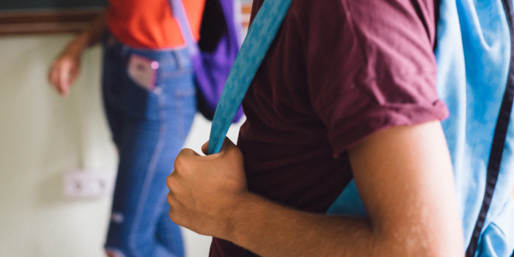 Ligan a proceso a exestudiantes del colegio Continental Americano por incidente de fotomontaje con imágenes de sus compañeras