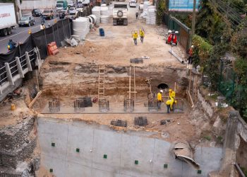 El CIV reporta avance en construcción de puente y reafirma su compromiso con la transformación de las carreteras del país. / Foto: CIV