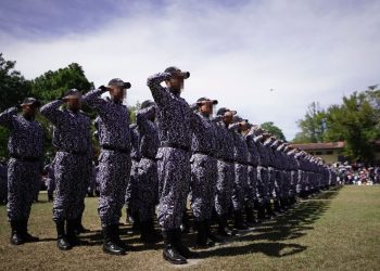 Se graduaron 492 nuevos guardias penitenciarios pertenecientes a la XXVIII promoción. / Foto: Mingob.