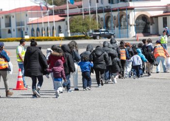 El Gobierno de Guatemala reafirma su compromiso con la atención humanitaria a los guatemaltecos retornados. / Foto: IGM.