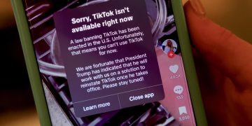 TikTok sigue suspendido en Estados Unidos. / Foto: EFE.