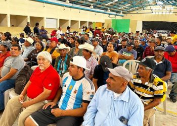 Sigue la entrega de insumos para fortalecer la producción agrícola en El Progreso