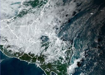 Probabilidad de lluvia para este fin de semana. / Foto: NOAA-NHC.