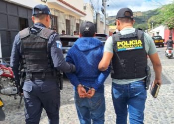 Con estas capturas, la PNC reafirma su compromiso de combatir las estructuras delictivas que operan en el país. / Foto: PNC