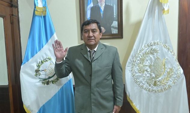 Herman Carlos Ríos toma posesión como nuevo gobernador de Quiché
