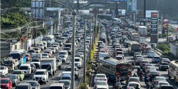 Las horas pico, particularmente entre las 6:00 a.m. y las 8:30 a.m., podrían ser críticas. / Foto: DT - PNC