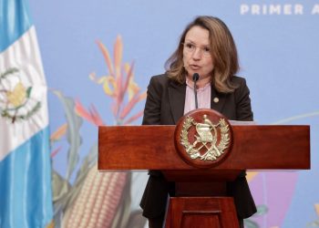 La ministra Patricia Orantes expuso los avances alcanzados durante el primer año de gestión en el MARN. / Foto: Daniel Ordoñez.