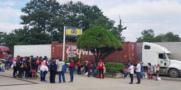 Realizan jornada de asistencia humanitaria en Puerto Barrios, Izabal