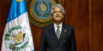Mauricio Benard asume como gobernador departamental de Guatemala