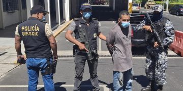 Guatemala entrega a salvadoreño buscado por su país. / Foto: PNC.