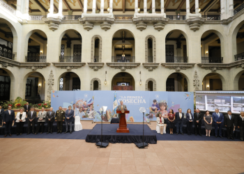 El presidente Bernardo Arévalo confirmó en sus cargos a 13 ministros y nombró nuevo ministro de Comunicaciones.