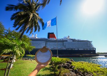 Crucero Queen Anne arriba a Guatemala. / Foto: Inguat.