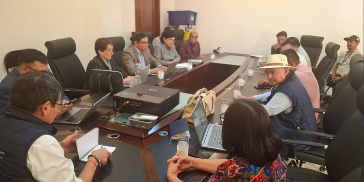 Esfuerzos para mejorar la conectividad y la seguridad vial para Chimaltenango