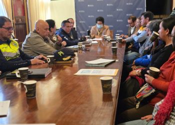 Gobernadora de Quetzaltenango se reúne con los Cocode para abordar seguridad y ordenamiento vial