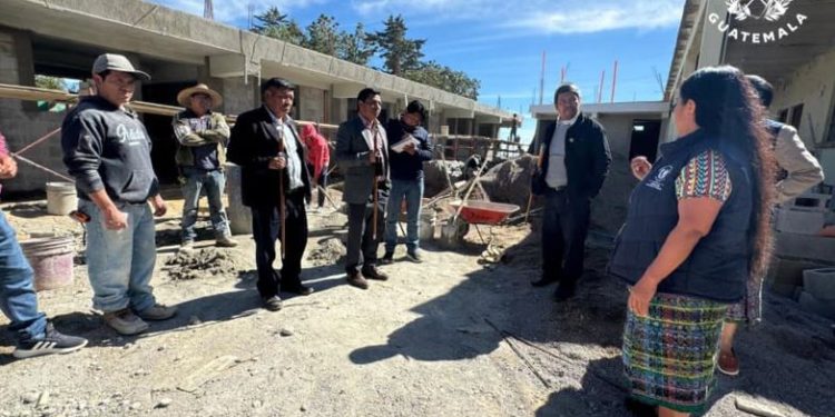 Supervisan obras clave para el desarrollo de San Bartolo y Momostenango, Totonicapán