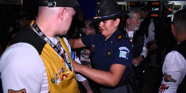 Los zorros guardianes protegerán la Caravana del Zorro. / Foto: CIV.