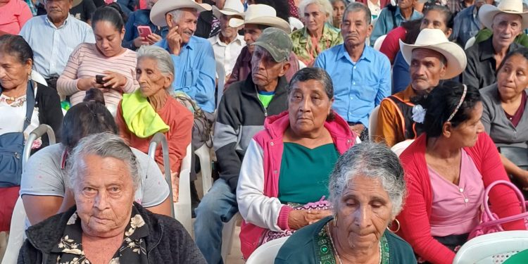 Más de 900 personas beneficiadas con el Programa del Adulto Mayor en Jutiapa