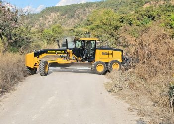 Avanza gestión para el mejoramiento vial en San Carlos Alzatate