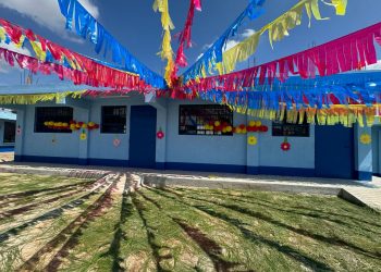 Entrega oficial del proyecto de ampliación de escuela primaria en Momostenango
