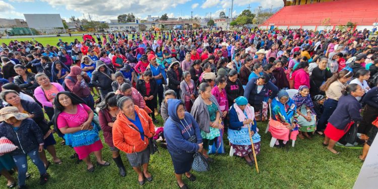 Familias en Jalapa reciben raciones alimentarias para garantizar su bienestar