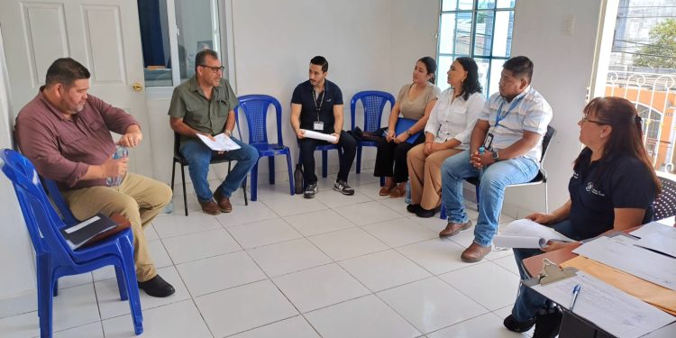 Socializan Programa Beca Artesano en el departamento de Jutiapa