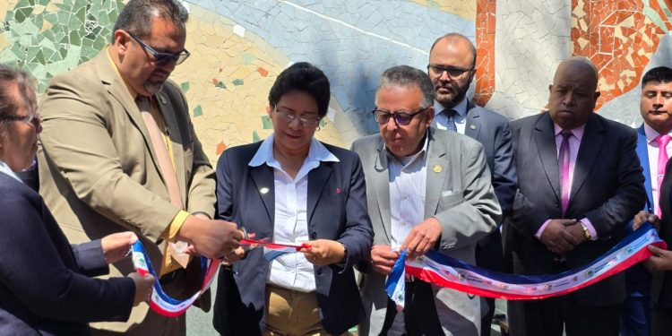 Inauguración del III Festival del Libro en Casa No’j, Quetzaltenango