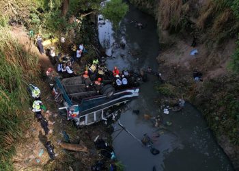 Accidente de autobús extraurbano en zona 6 dejó 54 fallecidos. / Foto: Dickéns Zamora.