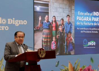 Con esta nueva asignación de 986 millones de quetzales, el gobierno espera beneficiar a más de 11 millones de personas en todo el territorio nacional. / Foto: Daniel Ordoñez
