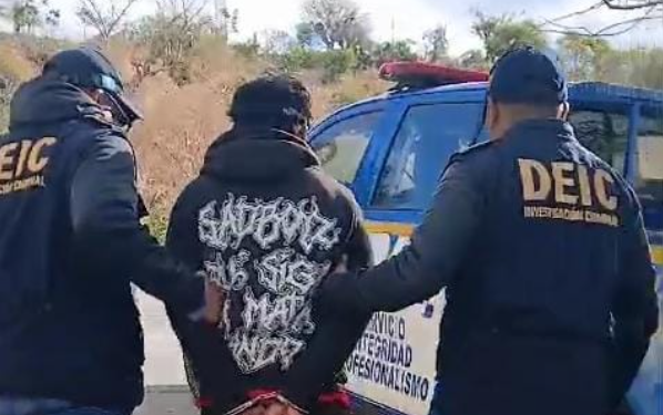 Antonio "N", un joven de 19 años acusado de robo agravado y lesiones leves. / Foto: PNC