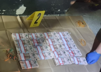 Incautan más de 65 mil quetzales. Debido a estas irregularidades, las autoridades pusieron a los detenidos a disposición de un juzgado. / Foto: PNC