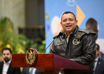 Durante su visita a Washington D.C., el ministro pudo compartir sobre las acciones de seguridad implementadas en el país. / Foto: Byron de la Cruz