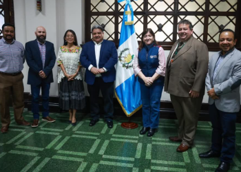 Ministerio de Cultura y Deportes se reúne con autoridades organizadoras del Convite Centenario de Chichicastenango. (Foto: MCD)