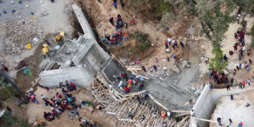 Atienden a pacientes de accidente de puente en construcción en Quiché. (Foto: ASONBOMND)