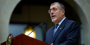 Presidente Bernardo Arévalo en el Palacio Nacional Civil