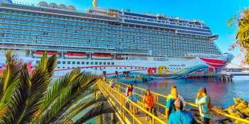 Cruceros continúan llegando a puertos guatemaltecos. /Foto: Inguat.