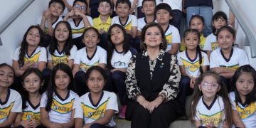Vicepresidenta Karin Herrera envía mensaje a estudiantes por inicio de ciclo escolar 2025. (Foto: Vicepresidencia)
